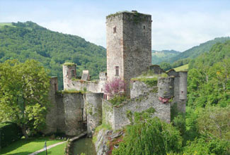 chateau de belcastel